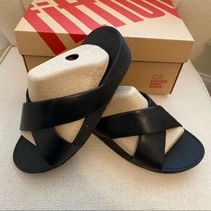 FitFlop Lulu Cross Black Slides Sandals